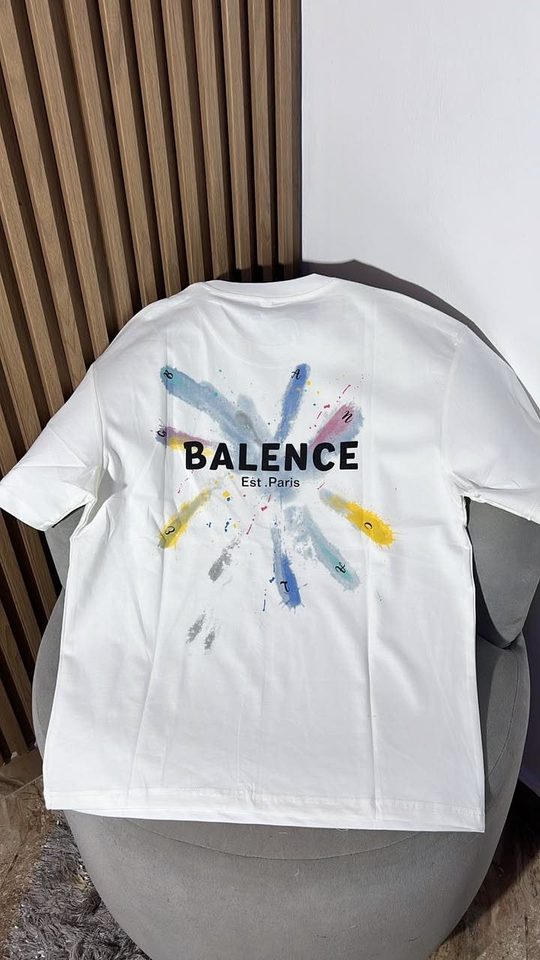 T-shirt blanc éclaboussures colorées