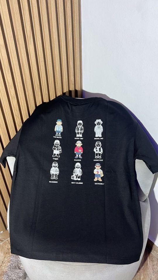 T-shirt noir figurines urbaines