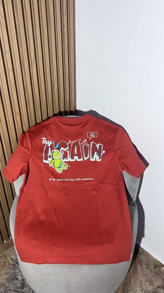 T-shirt rouge Try Again